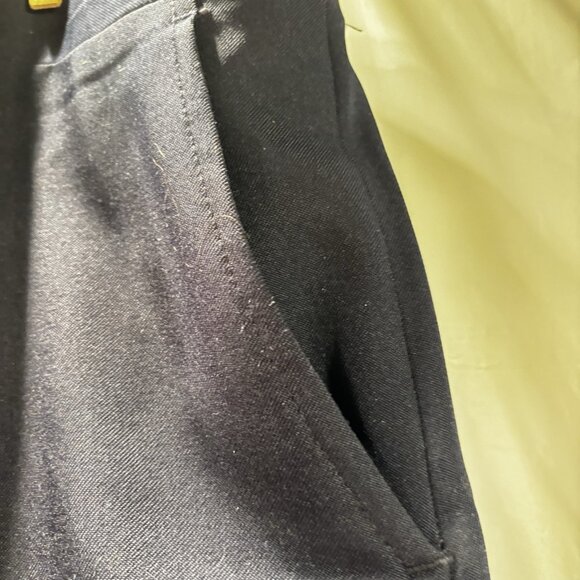 Haggar Dress Pants Mens Expand-o-Matic Navy Size 40/31 Back Button Missing - Picture 8 of 14